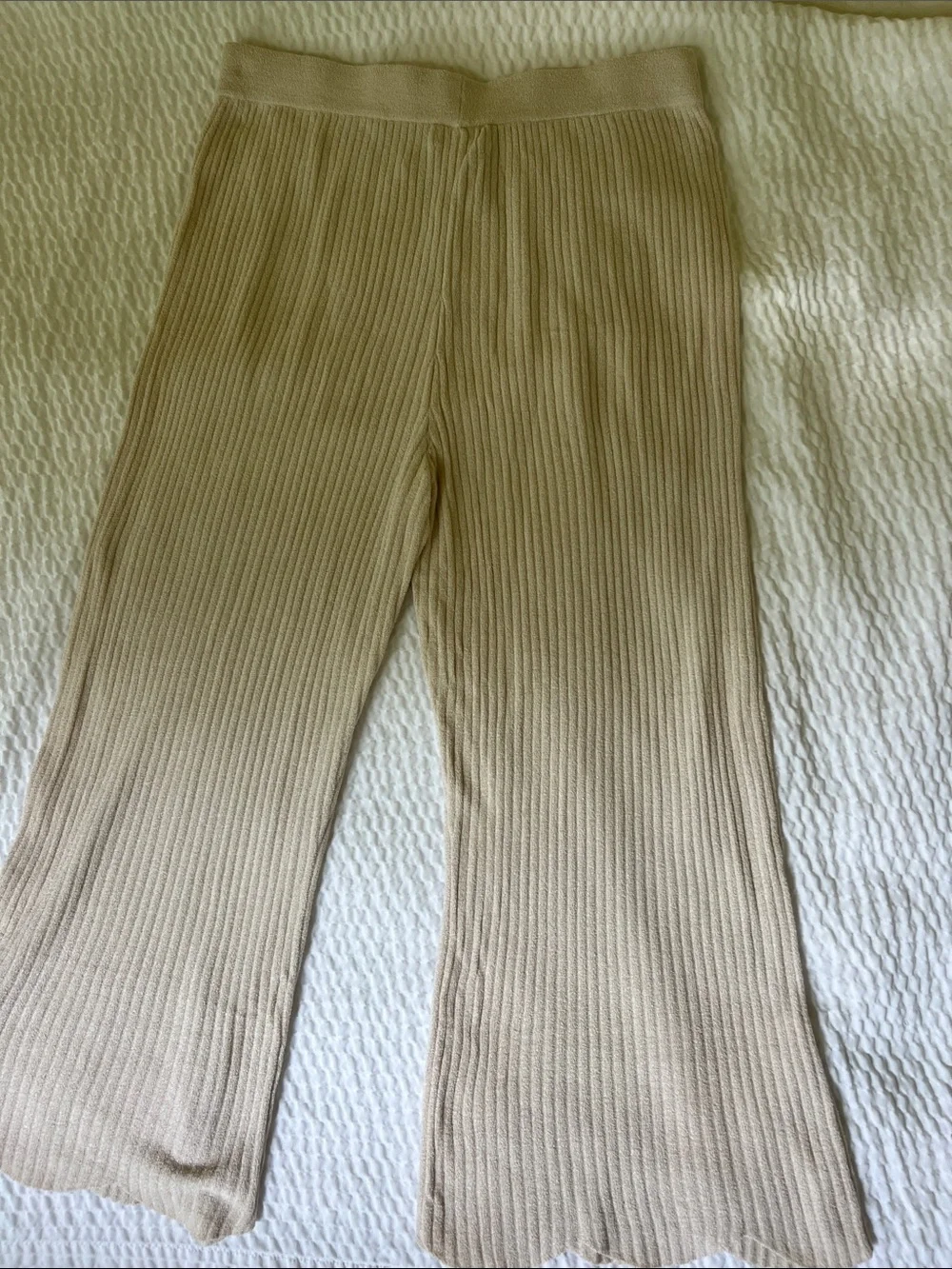 NEW BAREFOOT DREAMS COZY CHIC ULTRA LITE KNIT Ribbed Tank/Scallop Cropped Pant-L - Picture 5 of 7